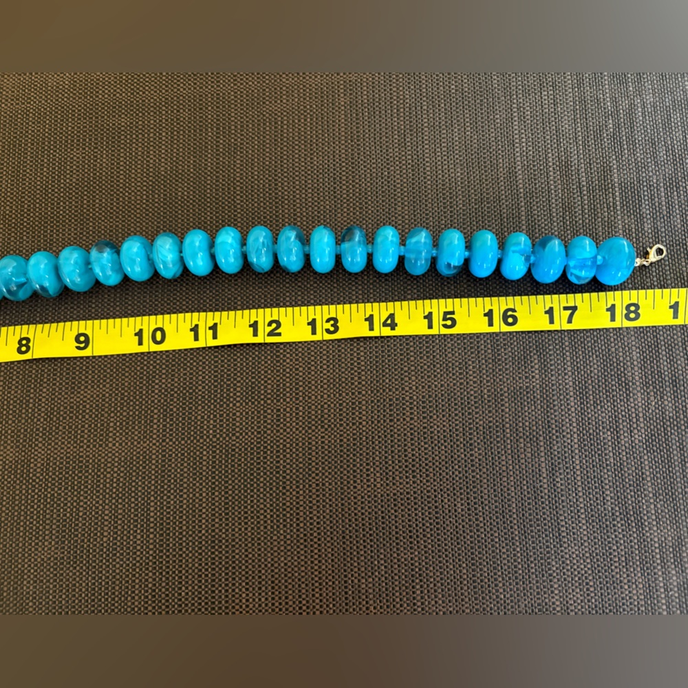 New Elegant Turquoise Blue Statement Beaded Resin Necklace - Picture 8 of 13